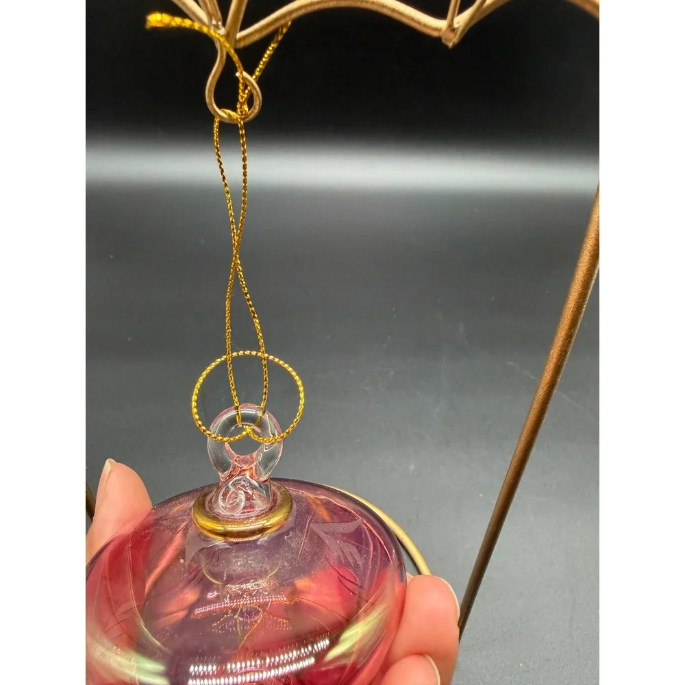 Vintage Iridescent Pink Hand‎ Blown Glass Ornament Etched Floral Gold Trim 3